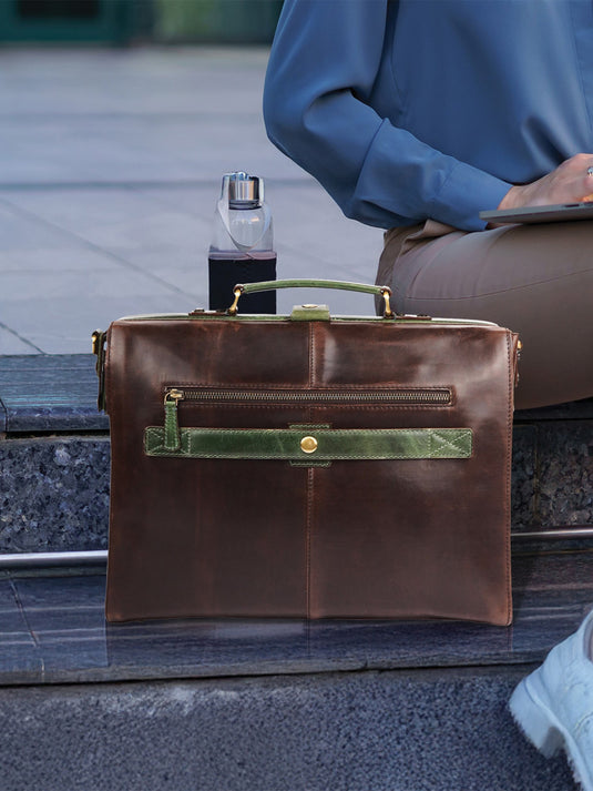 Classic Laptop Bag - Timeless & Practical Design